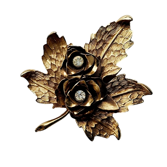 Coro Pegasus Leaf Brooch Pin 2" x 2 1/2" - Picture 5 of 8